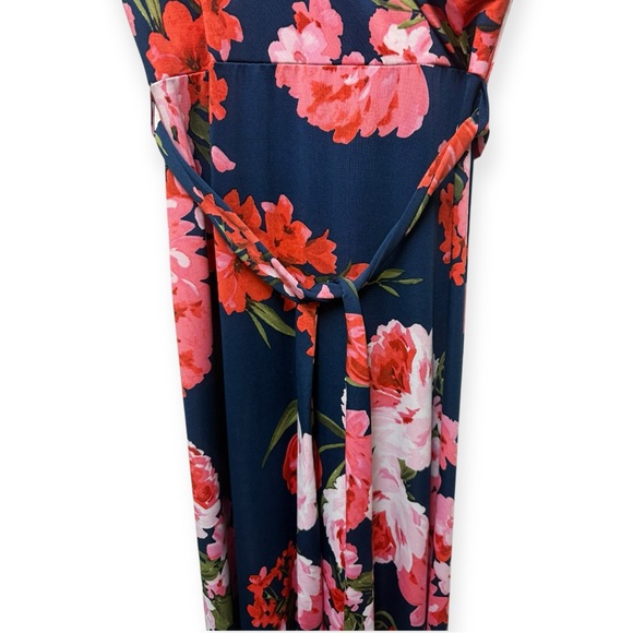 LARA Floral Maxi Dress - Picture 3 of 5